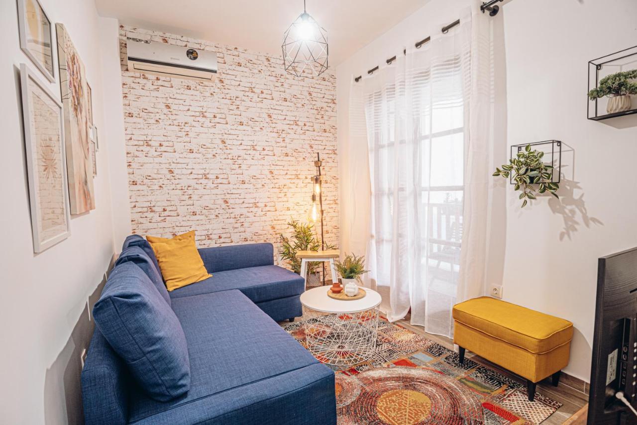 Retro Boutique Apt W Balcony In Historical Area Lägenhet Thessaloníki Exteriör bild